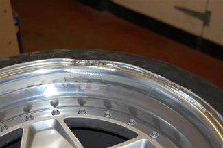 Ferrari F40 severe dents and rim surface damage