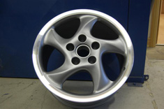 18" Twist Porsche alloy wheel in grey and polished outer rim